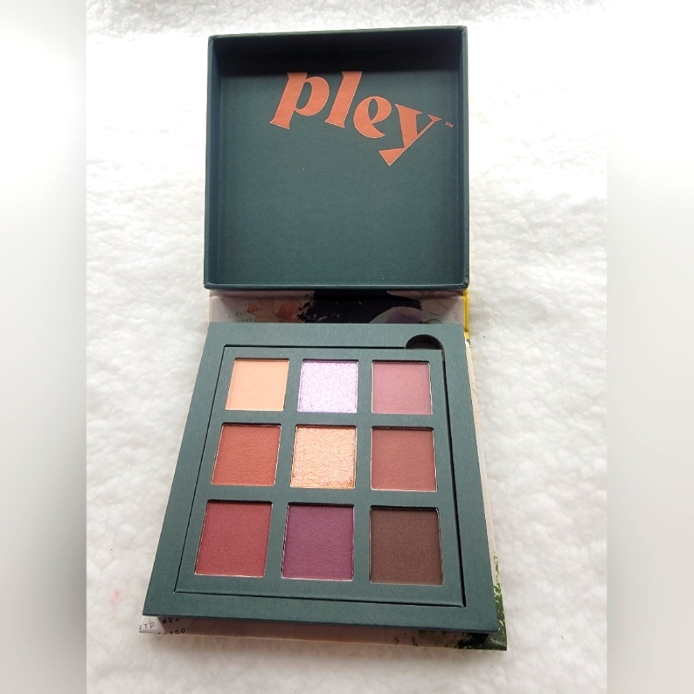 Pley Beauty Modern Muse Eyeshadow Palette!